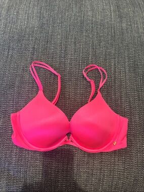 Victoria's Secret Bright Pink Very Sexy Push-up Bra